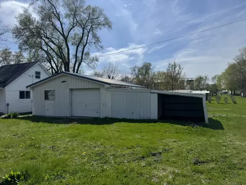 614 E Washington St, Morocco, IN 47963 photo 5