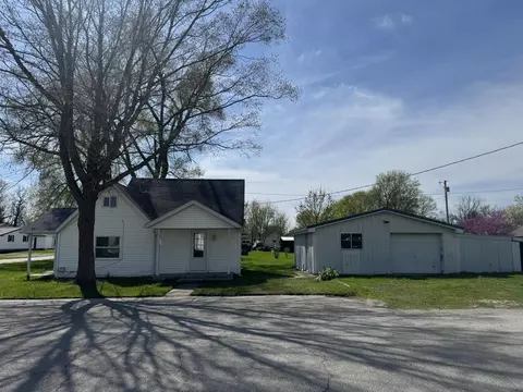 614 E Washington St, Morocco, IN 47963 photo 4