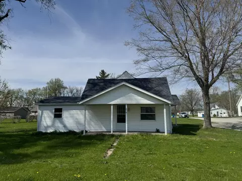 614 E Washington St, Morocco, IN 47963 photo 1