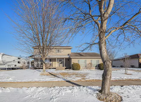 10763 Maloian Dr, Saint John, IN 46373