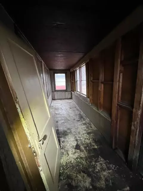 301 Pierce St, Gary, IN 46402 photo 7