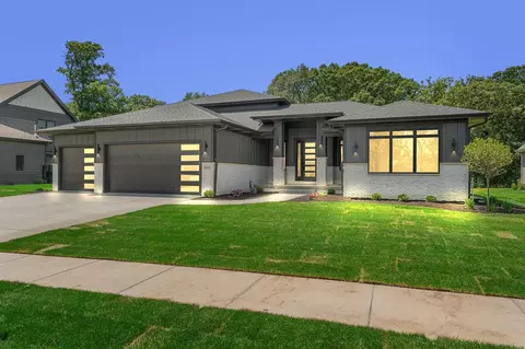 9560 Tall Grass Trl, Saint John, IN 46373 photo 1