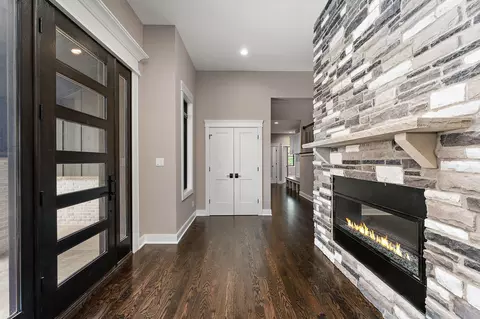 9560 Tall Grass Trl, Saint John, IN 46373 photo 7