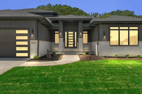 9560 Tall Grass Trl, Saint John, IN 46373 photo 2