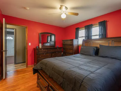 430 E Avenue H Ave, Griffith, IN 46319 photo 7