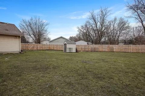 1701 Westfield Ct, Griffith, IN 46319 photo 23