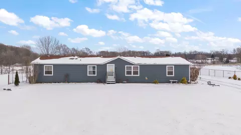 129 Lexington St, Valparaiso, IN 46385