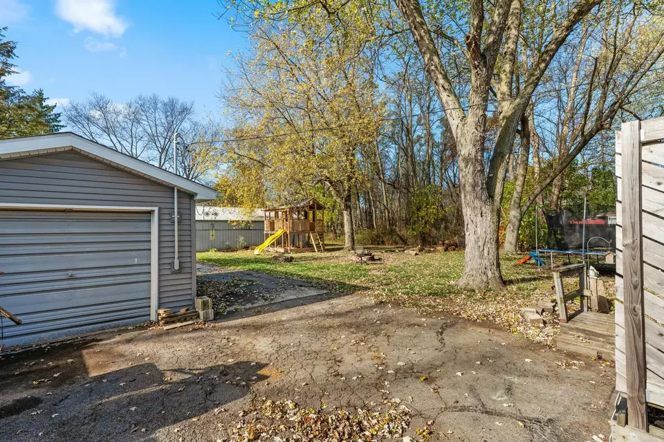 Exterior - 148 N Kelly St, Hobart, IN 46342 photo 5 of 11