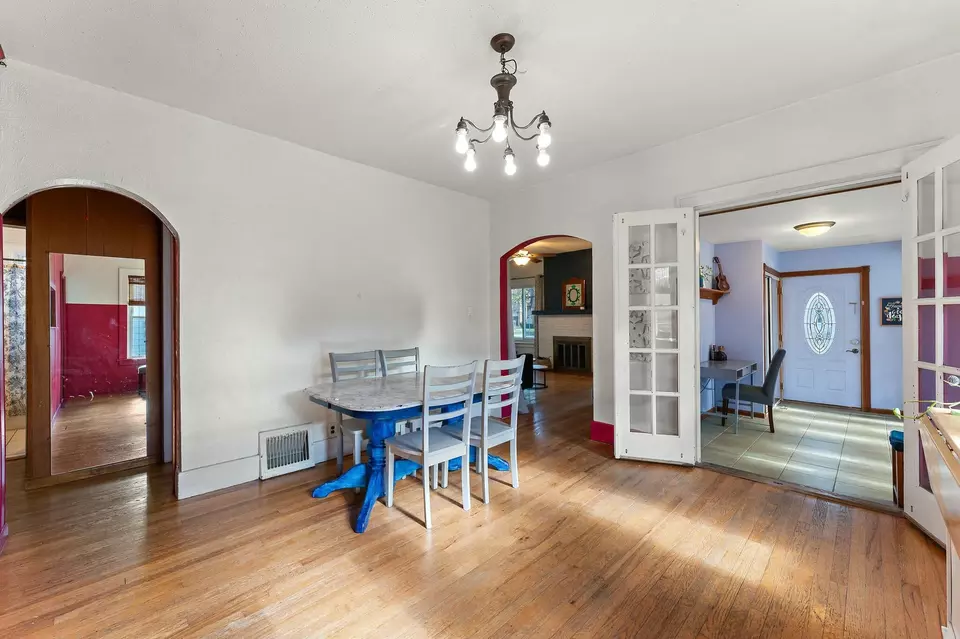Dining - 148 N Kelly St, Hobart, IN 46342 photo 1 of 3