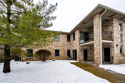 925 Cedar Dr, Crown Point, IN 46307 photo 2
