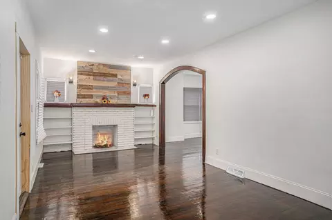 Living - 129 Morningside Ave, Gary, IN 46408 photo 2 of 2