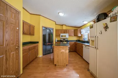 5157 W 1050, Wheatfield, IN 46392 photo 6