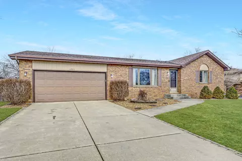 1001 Tomahawk Rd, Dyer, IN 46311 photo 2