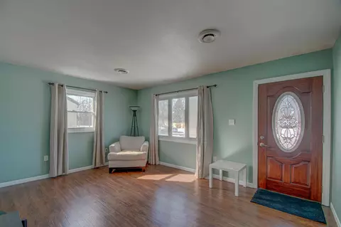 125 N Dwiggins St, Griffith, IN 46319 photo 7