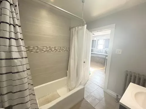 Bath - 2420 Schrage Ave, Whiting, IN 46394 photo 1 of 1
