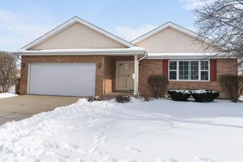 1739 Senator Dr, East Chicago, IN 46312