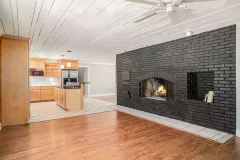 11660 Edison St, Crown Point, IN 46307 photo 2
