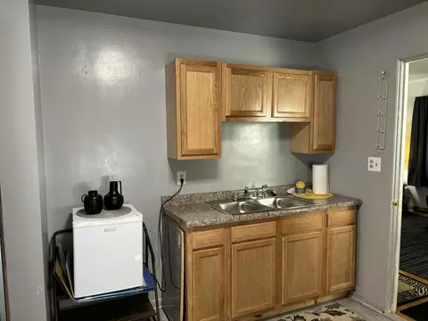 612 Hamlin St, Gary, IN 46406 photo 8
