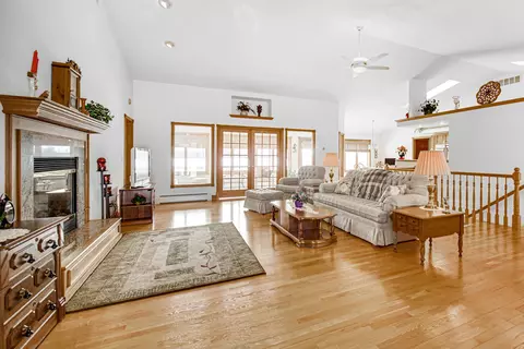4829 W Main St, Lowell, IN 46356 photo 11