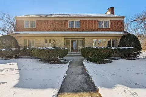 8 172nd Pl, Hammond, IN 46324