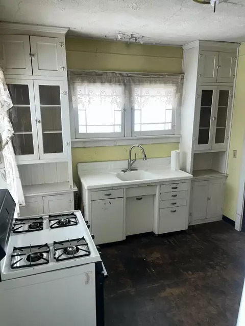 4445 Adams St, Gary, IN 46408 photo 9