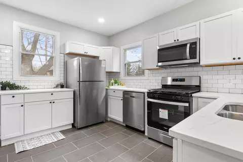 Kitchen - 618 Pierce St, Gary, IN 46402 photo 2 of 3