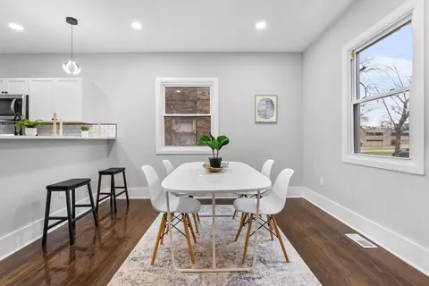 Dining - 618 Pierce St, Gary, IN 46402 photo 2 of 2
