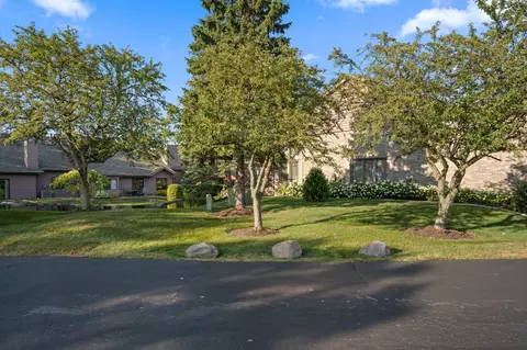 Exterior - 647 E Brookside Dr, Crown Point, IN 46307 photo 7 of 11