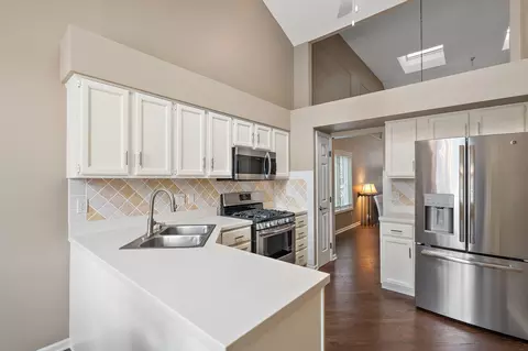 Kitchen - 647 E Brookside Dr, Crown Point, IN 46307 photo 1 of 5