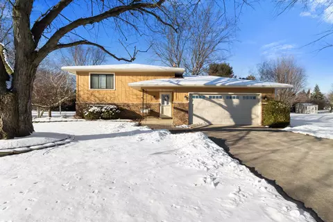 9140 W 93rd Ave, Saint John, IN 46373