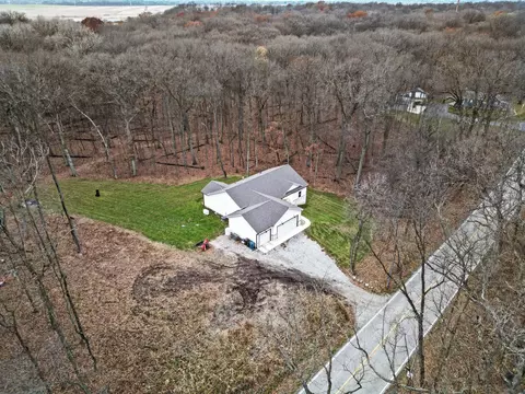 15630 S Grove Rd, Hebron, IN 46341 photo 4