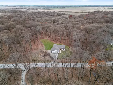 15630 S Grove Rd, Hebron, IN 46341 photo 3