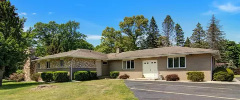 371 E Us Highway 20, Chesterton, IN 46304 photo 1
