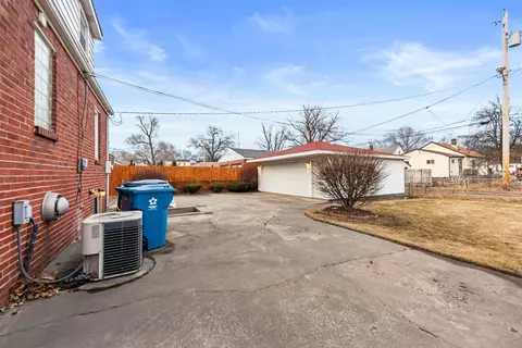 1045 Willard St, Gary, IN 46404 photo 19