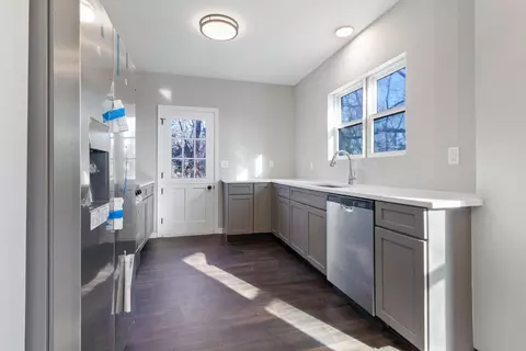 Kitchen - 23 Sunset Trl, Ogden Dunes, IN 46368 photo 2 of 4