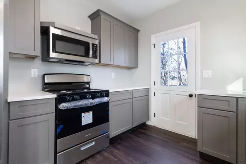 Kitchen - 23 Sunset Trl, Ogden Dunes, IN 46368 photo 4 of 4