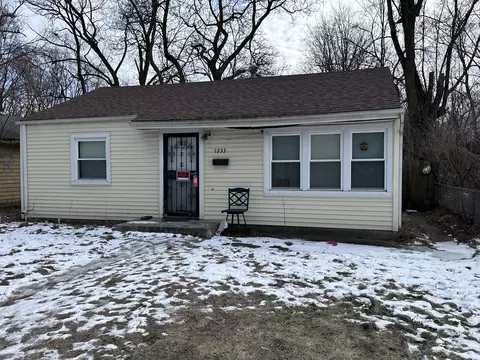 1233 E 35th Pl, Gary, IN 46409 photo 1