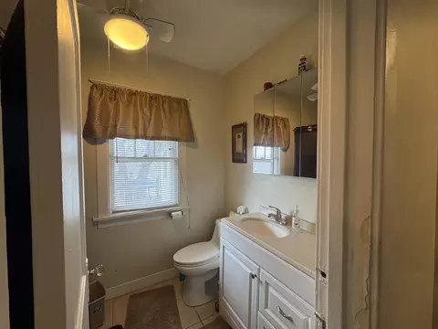 722 Buchanan St, Gary, IN 46402 photo 5