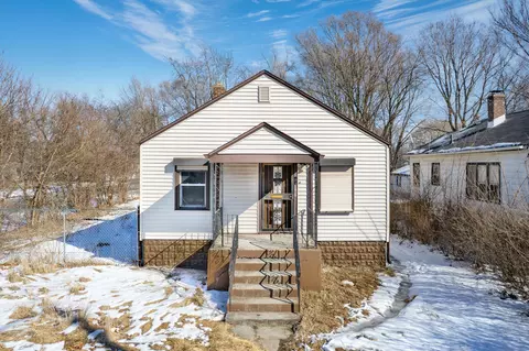 1707 Ellsworth St, Gary, IN 46404 photo 2