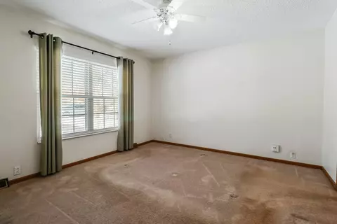 4515 Oak St, Griffith, IN 46319 photo 8