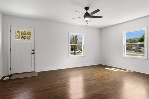 Living - 556 Ellsworth St, Gary, IN 46404 photo 1 of 2