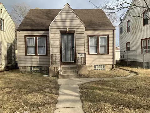 363 Taft Pl, Gary, IN 46404 photo 1