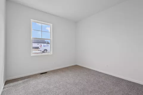 Bedroom - 7343 E 116th Pl, Winfield, IN 46307 photo 4 of 5