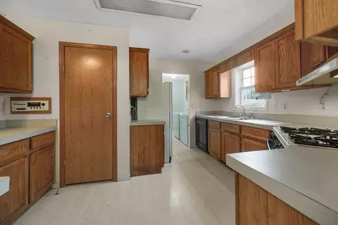 11303 N 550, De Motte, IN 46310 photo 10