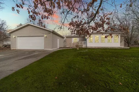 11303 N 550, De Motte, IN 46310 photo 3