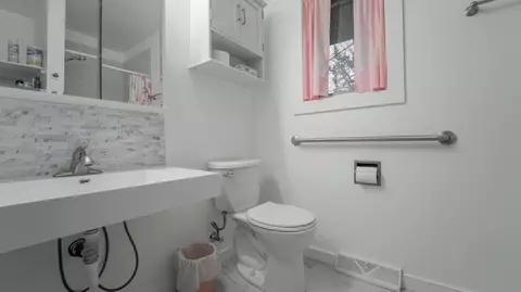 Bath - 18912 Parrish Ave, Lowell, IN 46356 photo 2 of 2