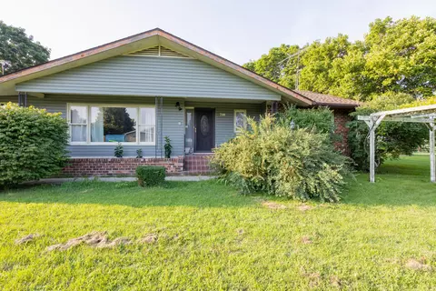 200 E North St, Brook, IN 47922 photo 13