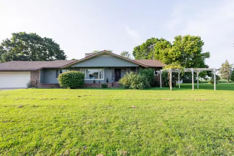 200 E North St, Brook, IN 47922 photo 12