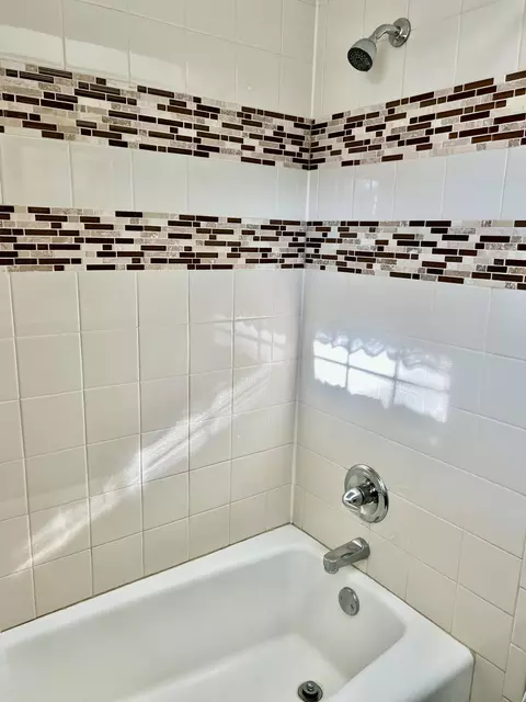 Bath - 526 N Wheeler St, Griffith, IN 46319 photo 2 of 3