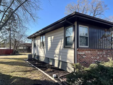 Exterior - 526 N Wheeler St, Griffith, IN 46319 photo 3 of 5